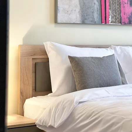 Апартамент Restful For 4 Guests In *