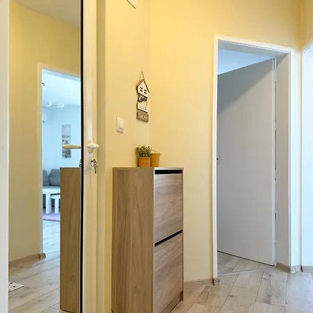 Restful For 4 Guests In Бургас