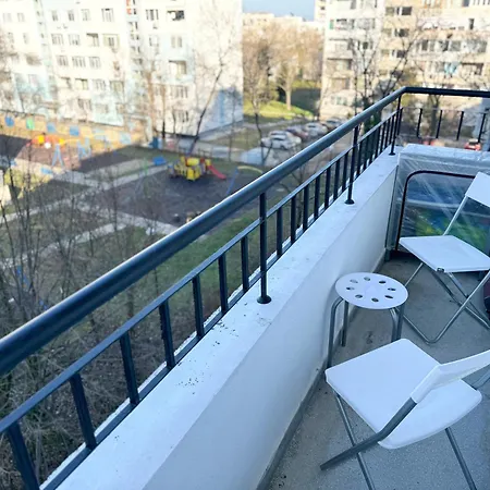 Апартамент Restful For 4 Guests In