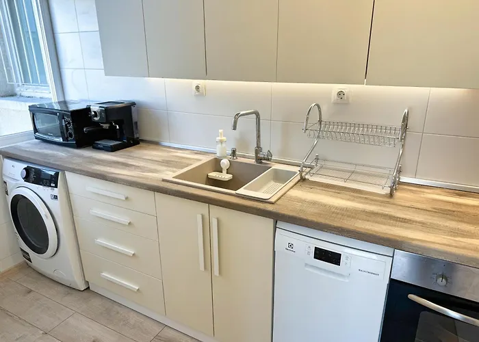 Restful For 4 Guests In Appartement *