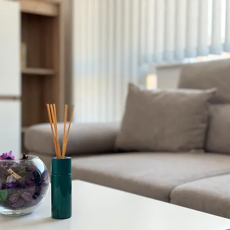 公寓 Restful For 4 Guests In