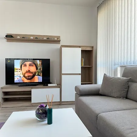 아파트 Restful For 4 Guests In *