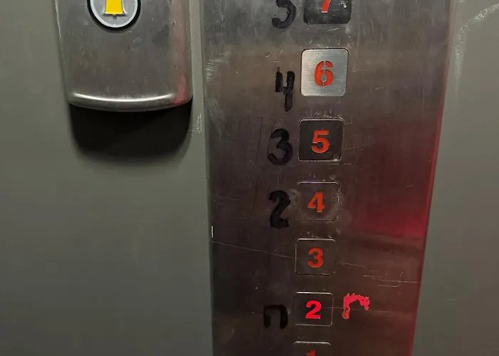 Restful For 4 Guests In Apartamento Burgas