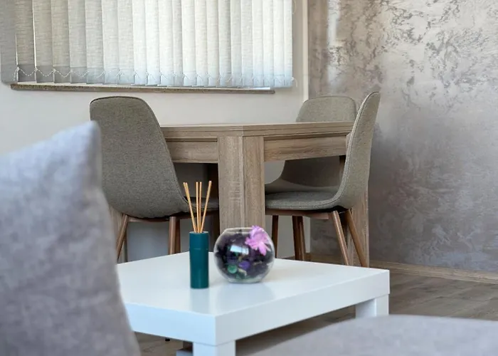 Restful For 4 Guests In 公寓